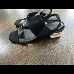 KELSI DAGGER BROOKLYN Women's Shiloh Heeled Sandal